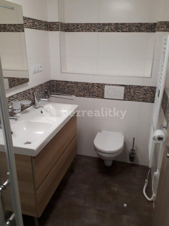 3 bedroom flat to rent, 107 m², Za rybníkem, Lišany, Středočeský Region