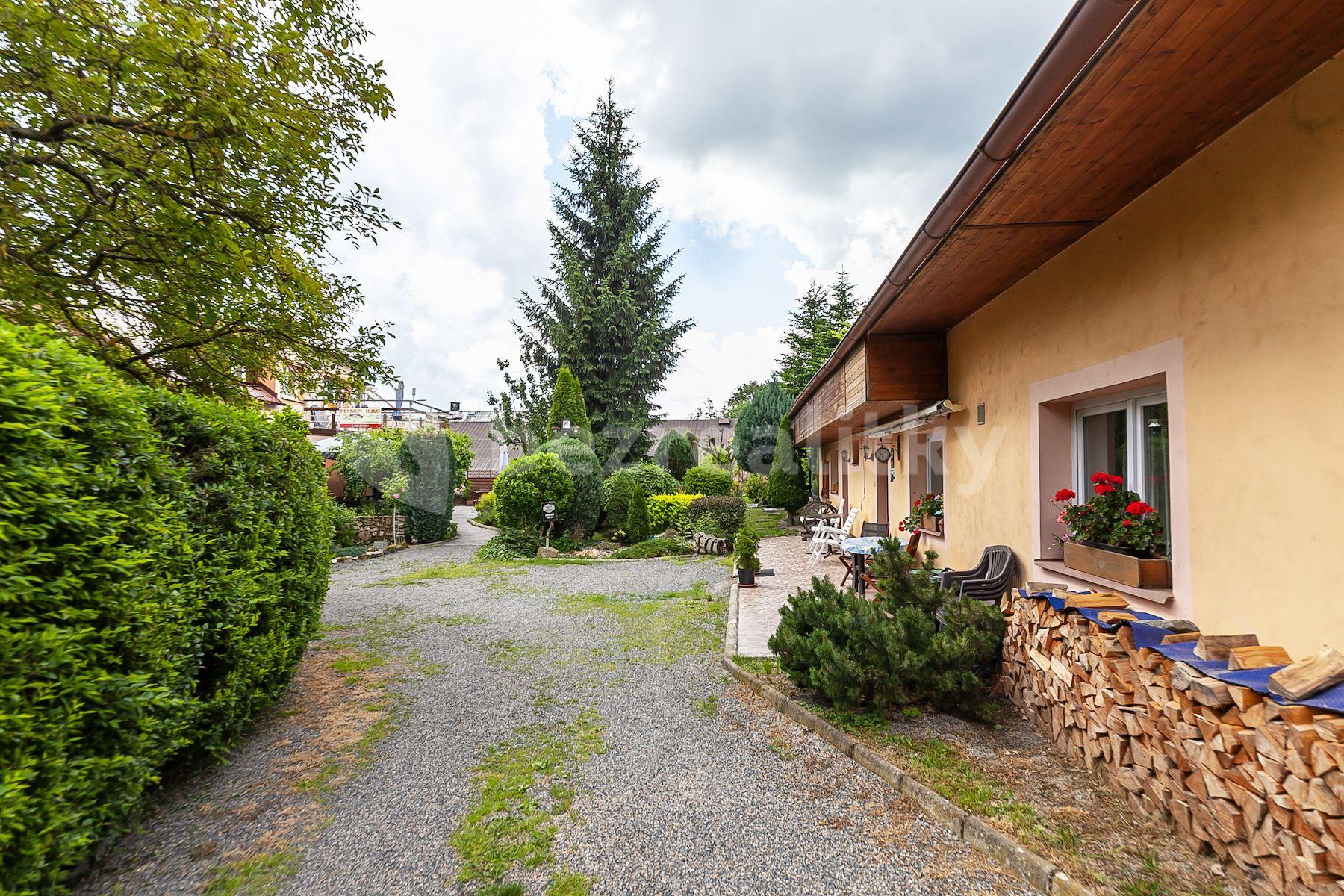 house for sale, 537 m², Uhřice, Sedlec-Prčice, Středočeský Region