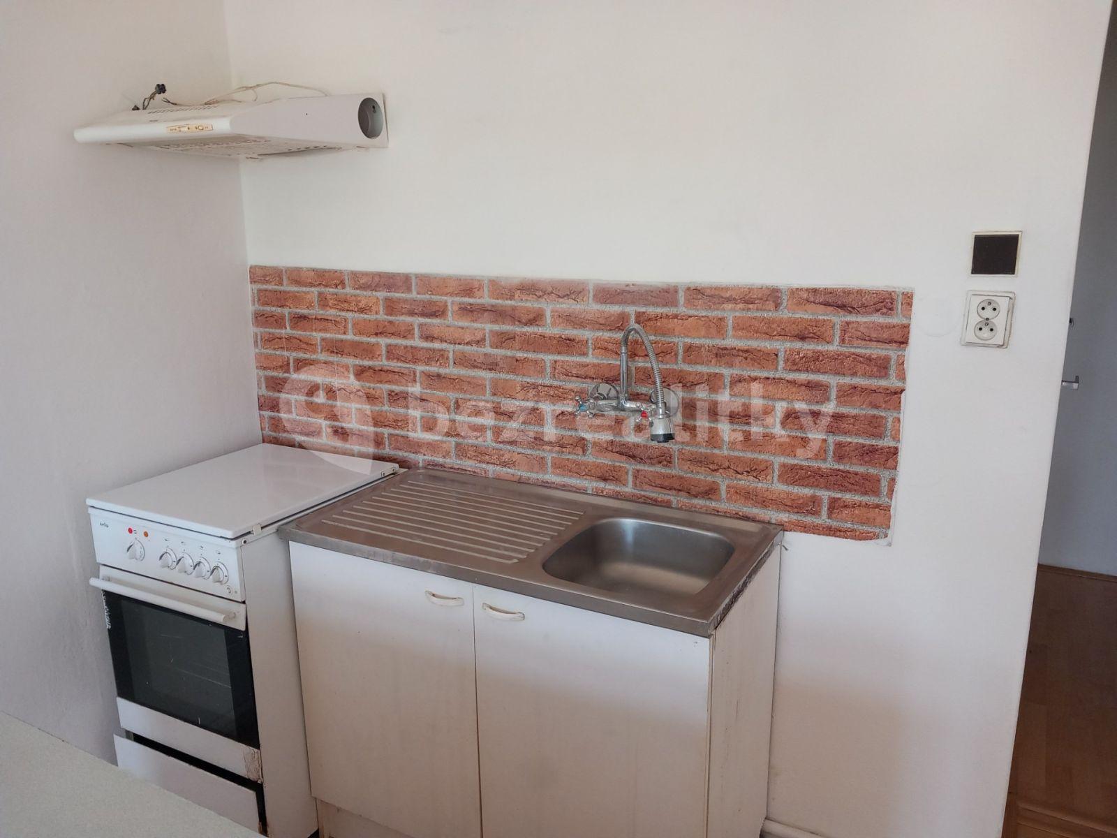 Studio flat to rent, 29 m², Hartigova, Prague, Prague