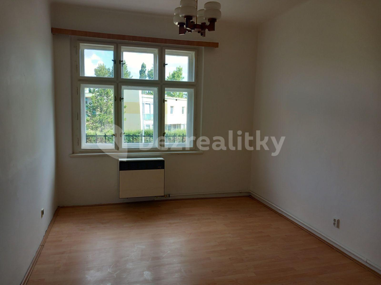 Studio flat to rent, 29 m², Hartigova, Prague, Prague