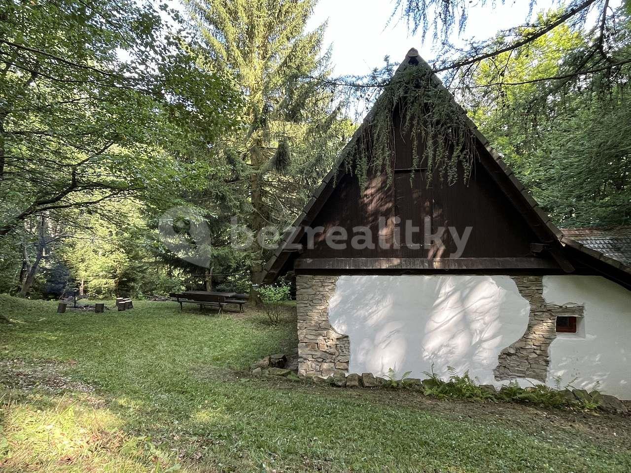 recreational property to rent, 0 m², Vápenice, Zlínský Region