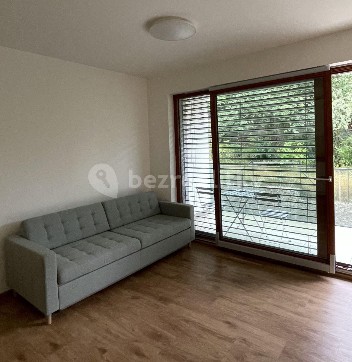 Studio flat to rent, 33 m², Lučištníků, Prague, Prague