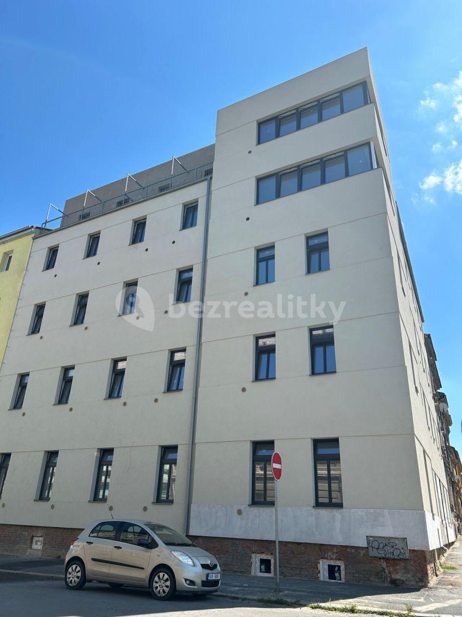 1 bedroom with open-plan kitchen flat to rent, 48 m², Kotkova, Plzeň, Plzeňský Region