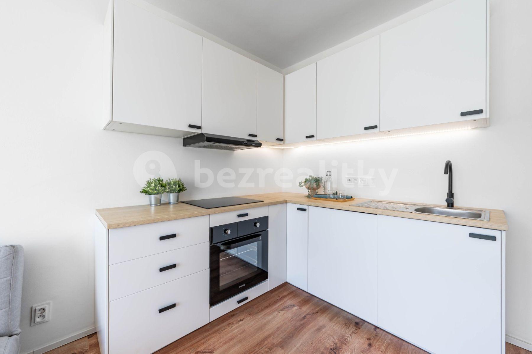 2 bedroom with open-plan kitchen flat for sale, 55 m², Olbrachtova, Prague, Prague