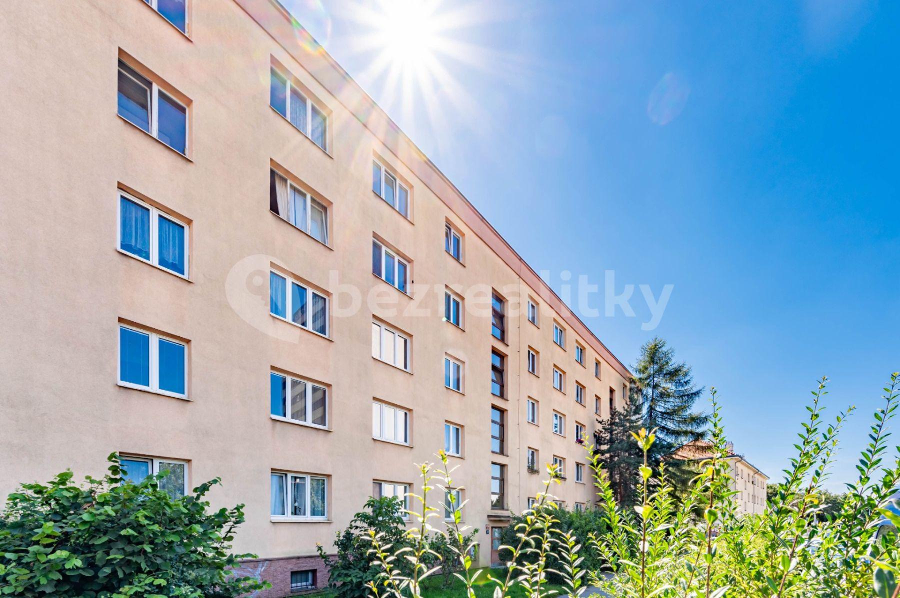 2 bedroom with open-plan kitchen flat for sale, 55 m², Olbrachtova, Prague, Prague