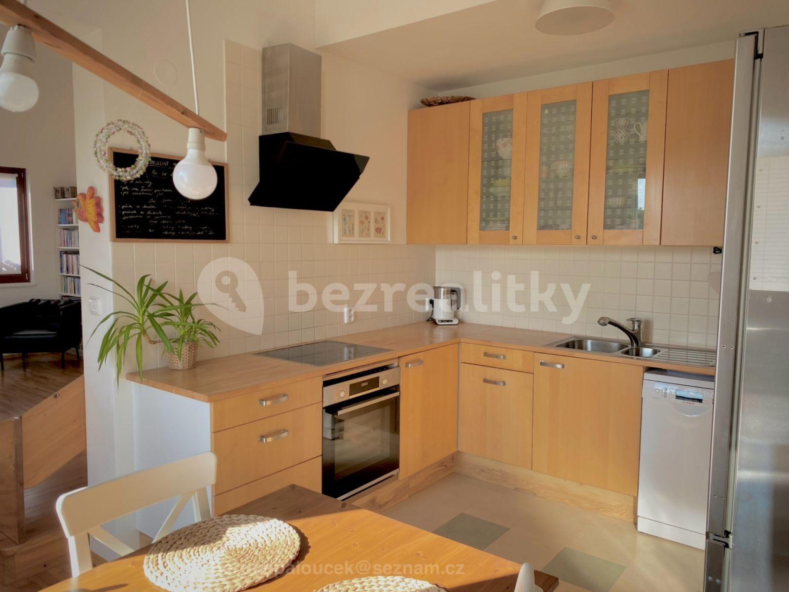 3 bedroom with open-plan kitchen flat for sale, 87 m², Pod Homolkou, Beroun, Středočeský Region