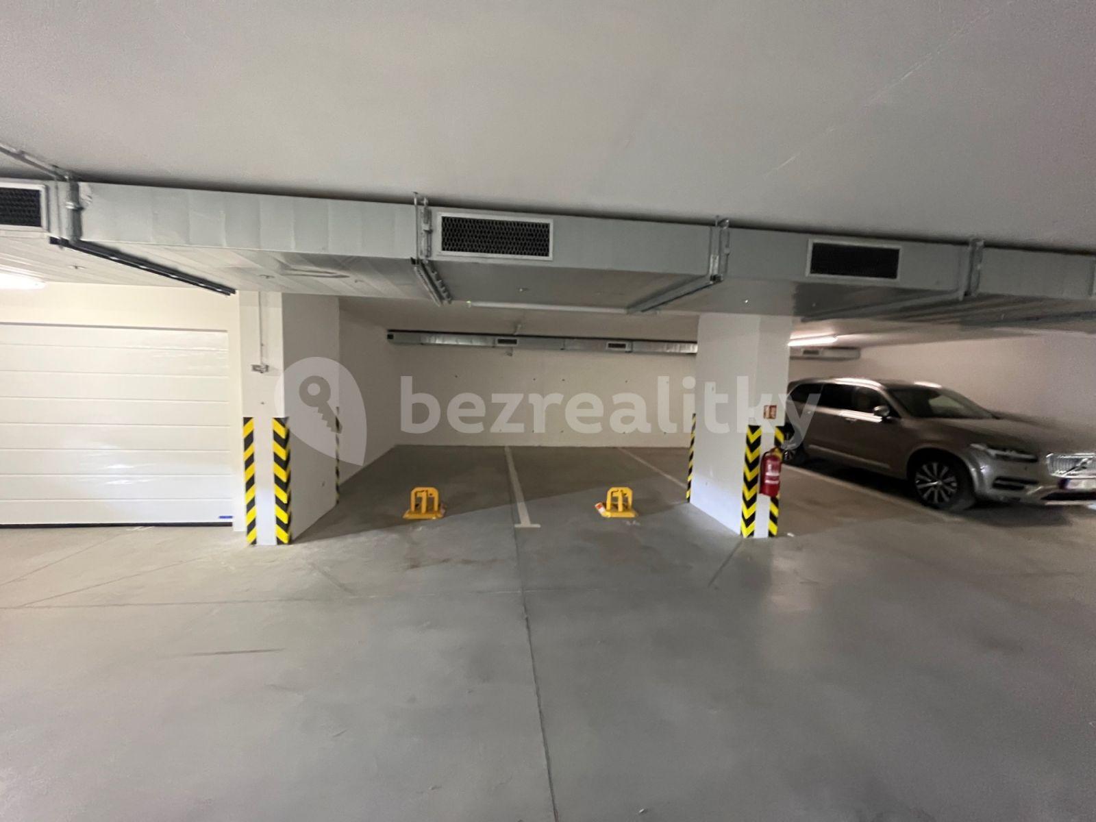 garage to rent, 14 m², Chvalovka, Brno, Jihomoravský Region