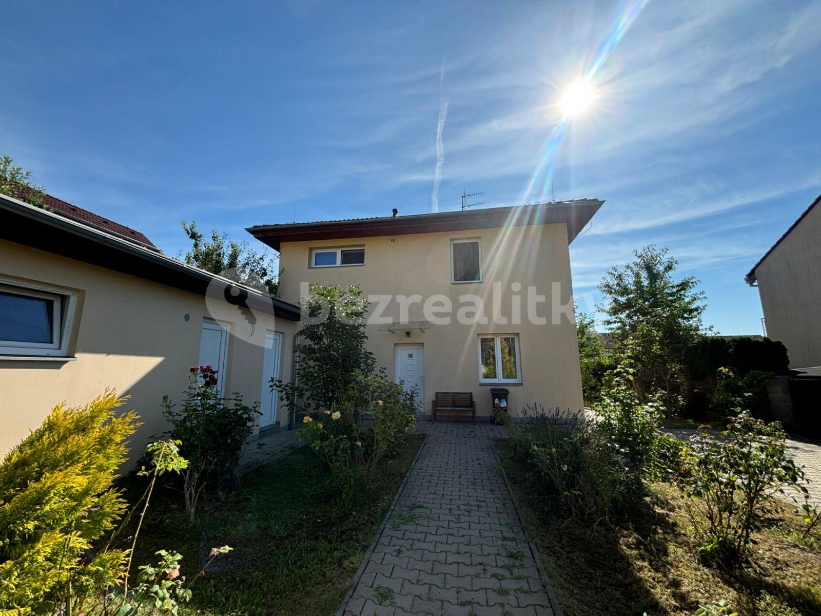 house for sale, 156 m², Pod Školou, Líbeznice, Středočeský Region