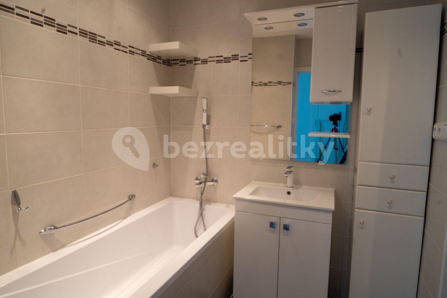 3 bedroom flat for sale, 74 m², Slévačská, Prague, Prague