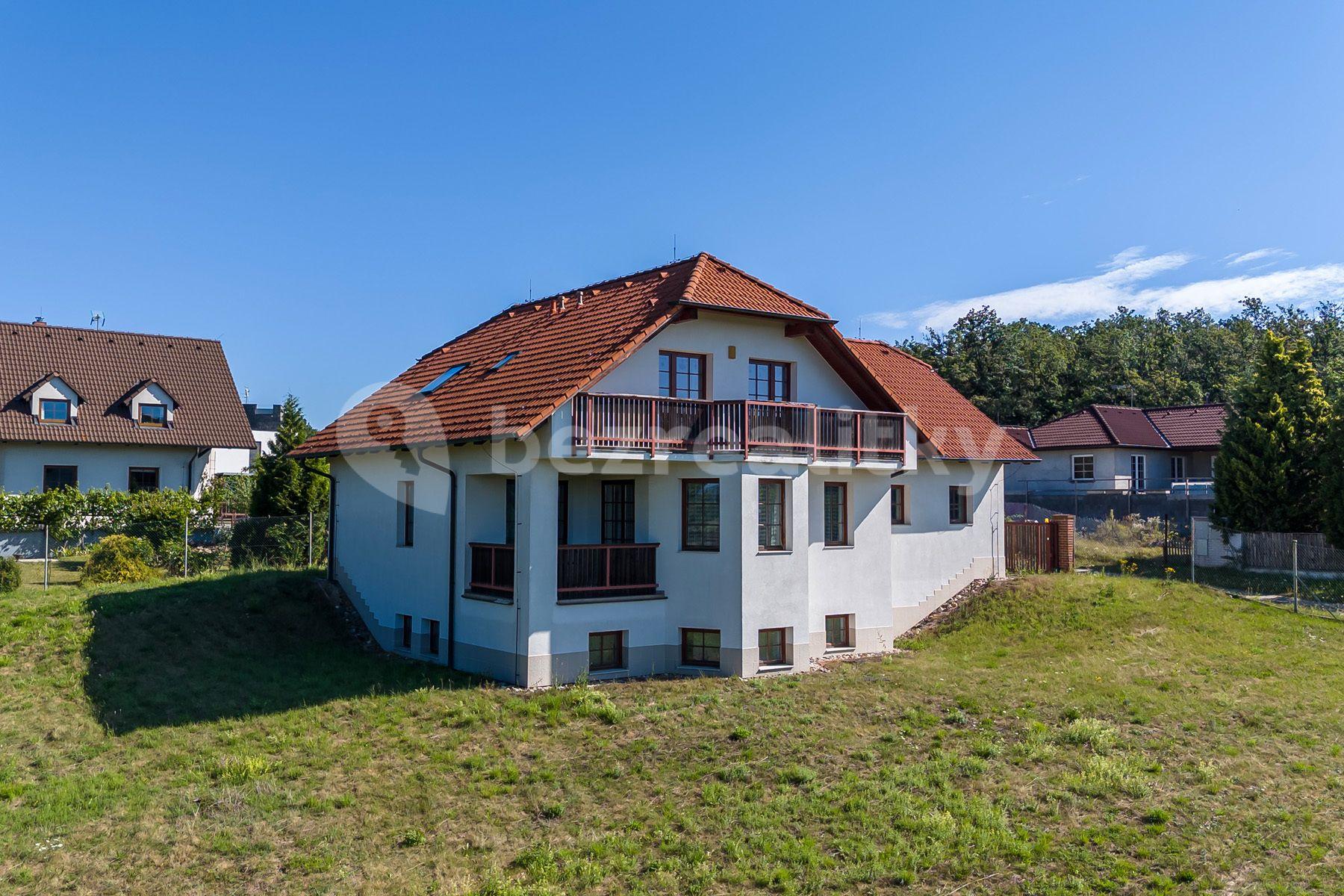 house for sale, 350 m², K Severu, Petrov, Středočeský Region