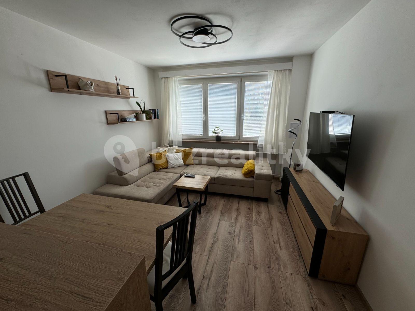 2 bedroom with open-plan kitchen flat to rent, 62 m², Františka Hajdy, Ostrava, Moravskoslezský Region