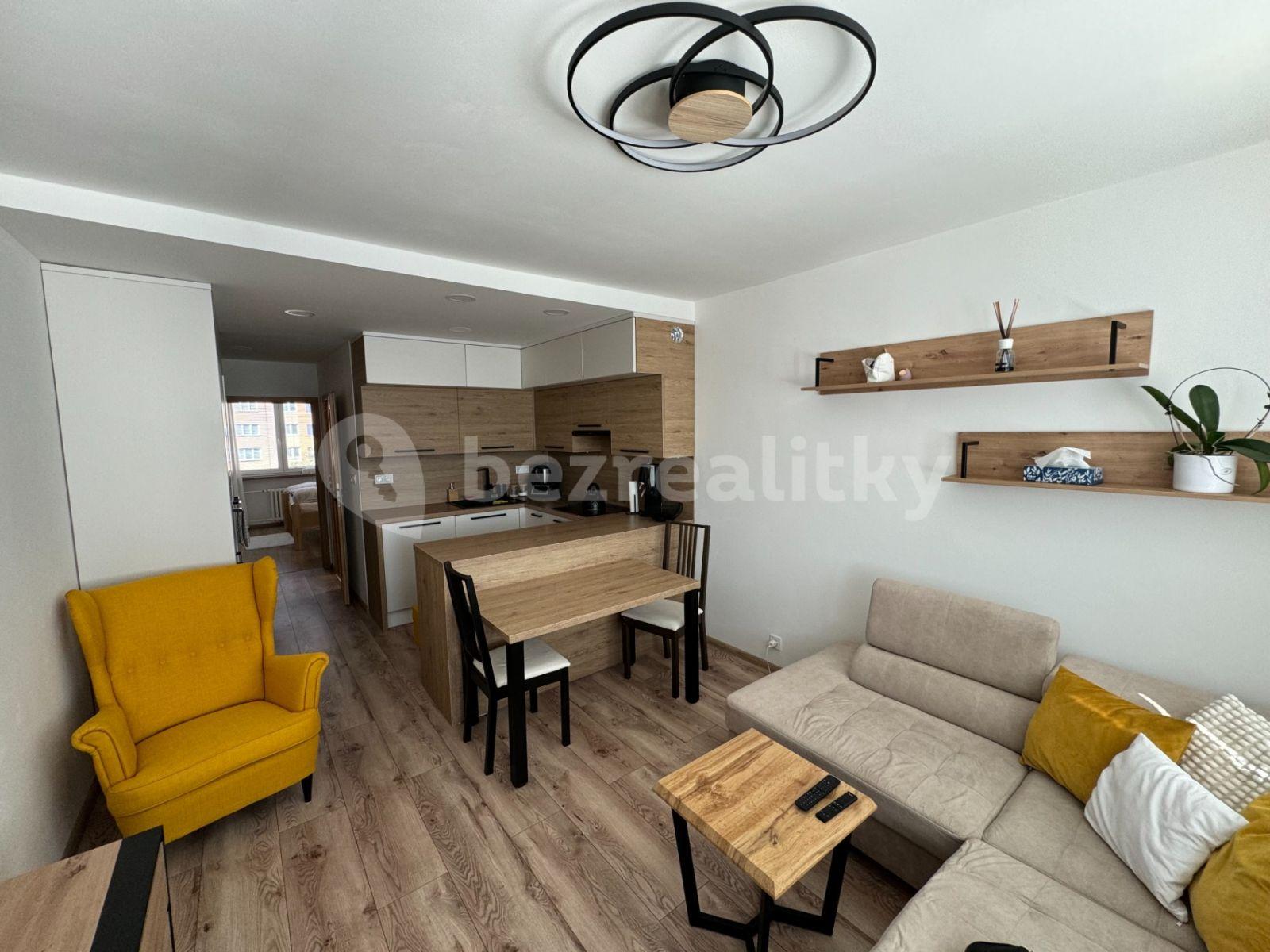 2 bedroom with open-plan kitchen flat to rent, 62 m², Františka Hajdy, Ostrava, Moravskoslezský Region