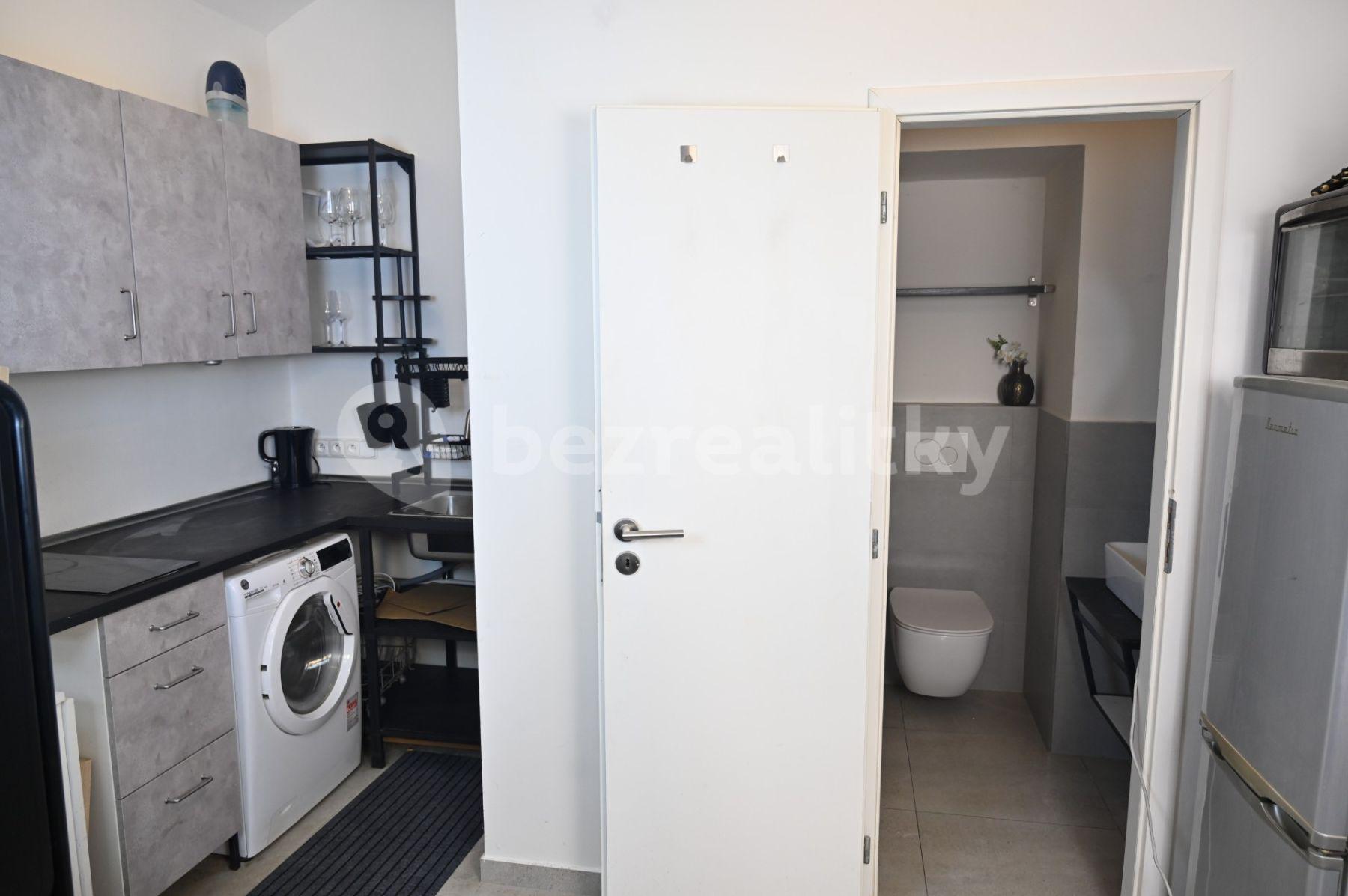 non-residential property for sale, 22 m², Sezimova, Prague, Prague