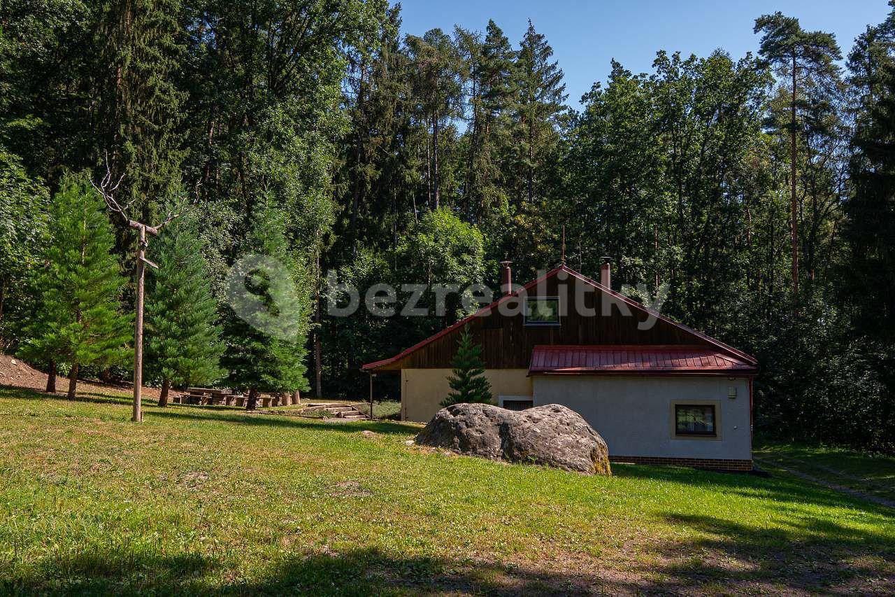 recreational property to rent, 0 m², Holín, Královéhradecký Region