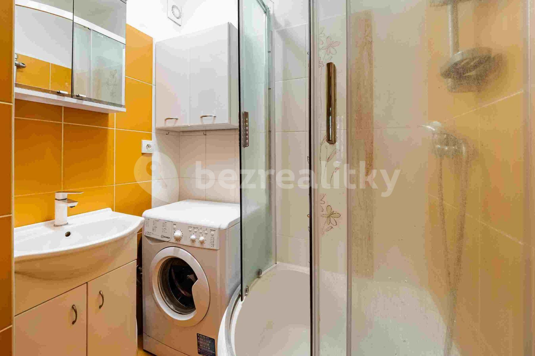 1 bedroom with open-plan kitchen flat for sale, 56 m², Generála Svobody, České Budějovice, Jihočeský Region