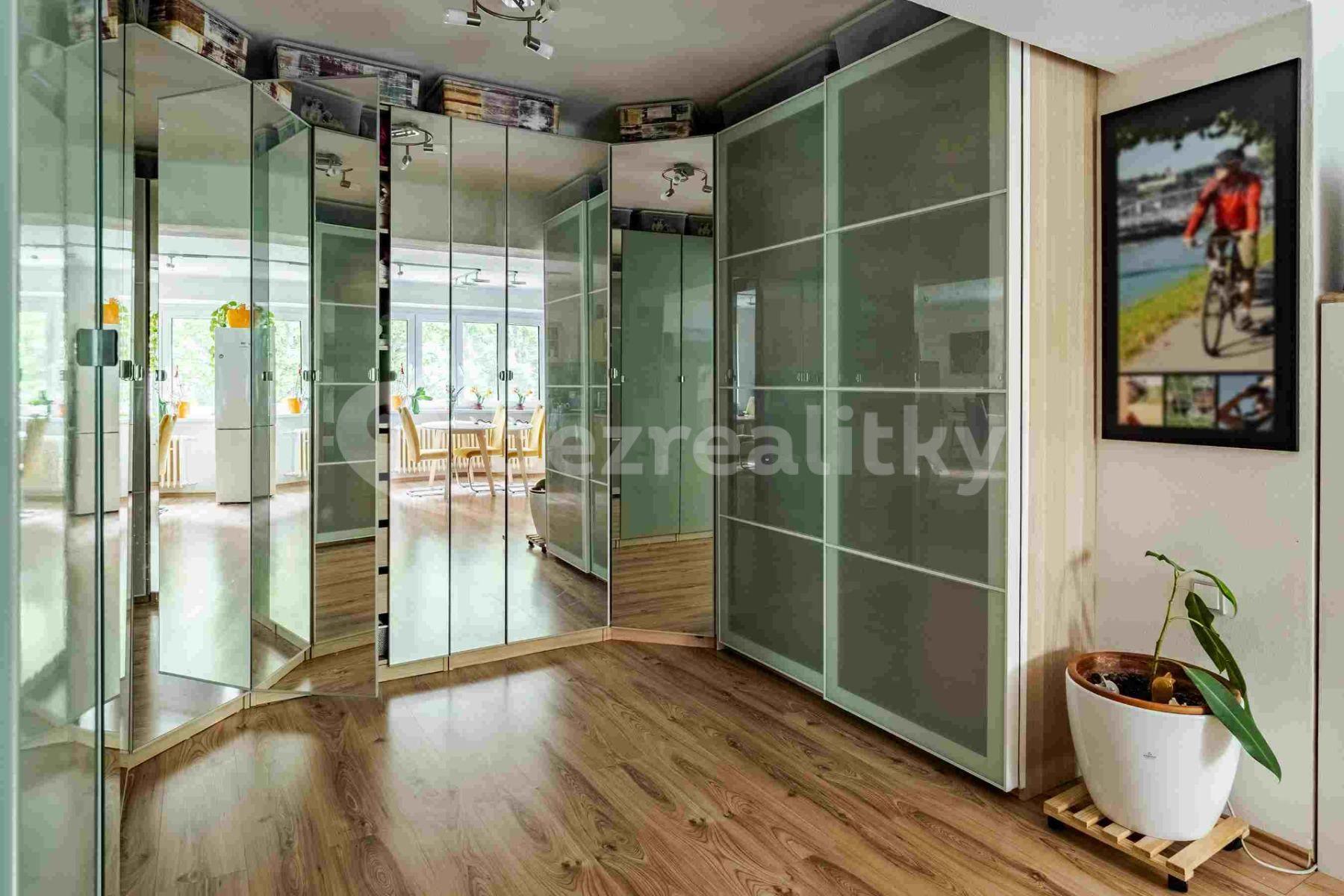 1 bedroom with open-plan kitchen flat for sale, 56 m², Generála Svobody, České Budějovice, Jihočeský Region