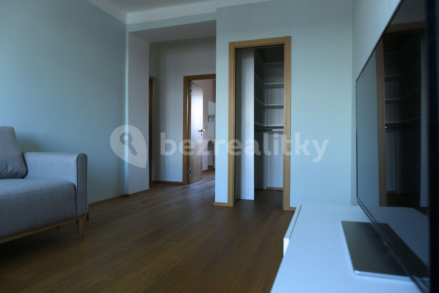 2 bedroom with open-plan kitchen flat to rent, 66 m², U Kruhovky, Prague, Prague