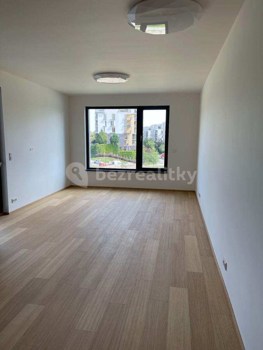 2 bedroom with open-plan kitchen flat to rent, 87 m², V Třešňovce, Prague, Prague