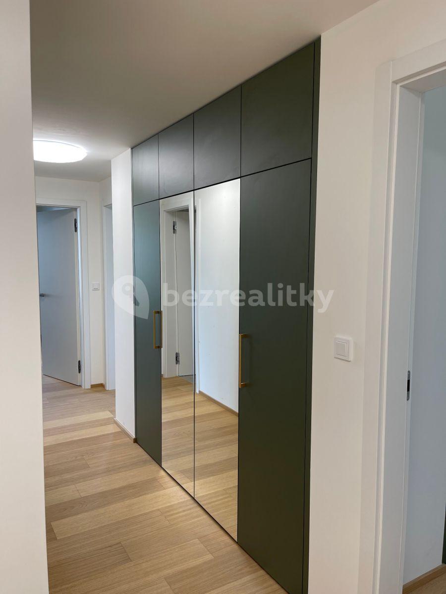 2 bedroom with open-plan kitchen flat to rent, 87 m², V Třešňovce, Prague, Prague