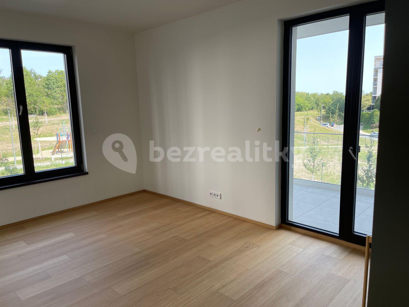 2 bedroom with open-plan kitchen flat to rent, 87 m², V Třešňovce, Prague, Prague