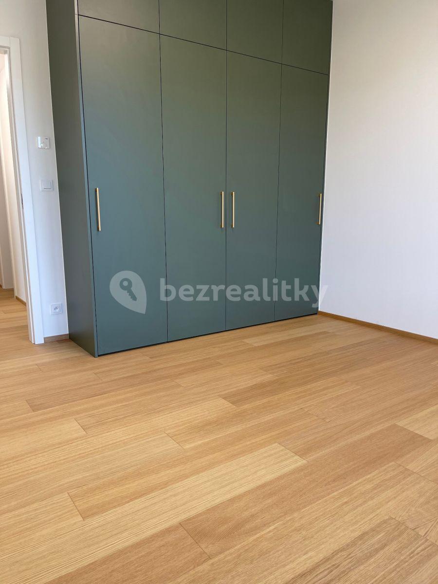 2 bedroom with open-plan kitchen flat to rent, 87 m², V Třešňovce, Prague, Prague