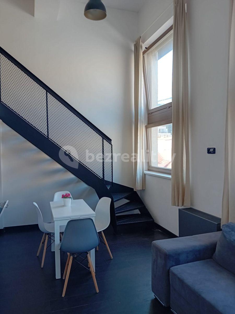 1 bedroom flat to rent, 62 m², Křižíkova a, Prague, Prague