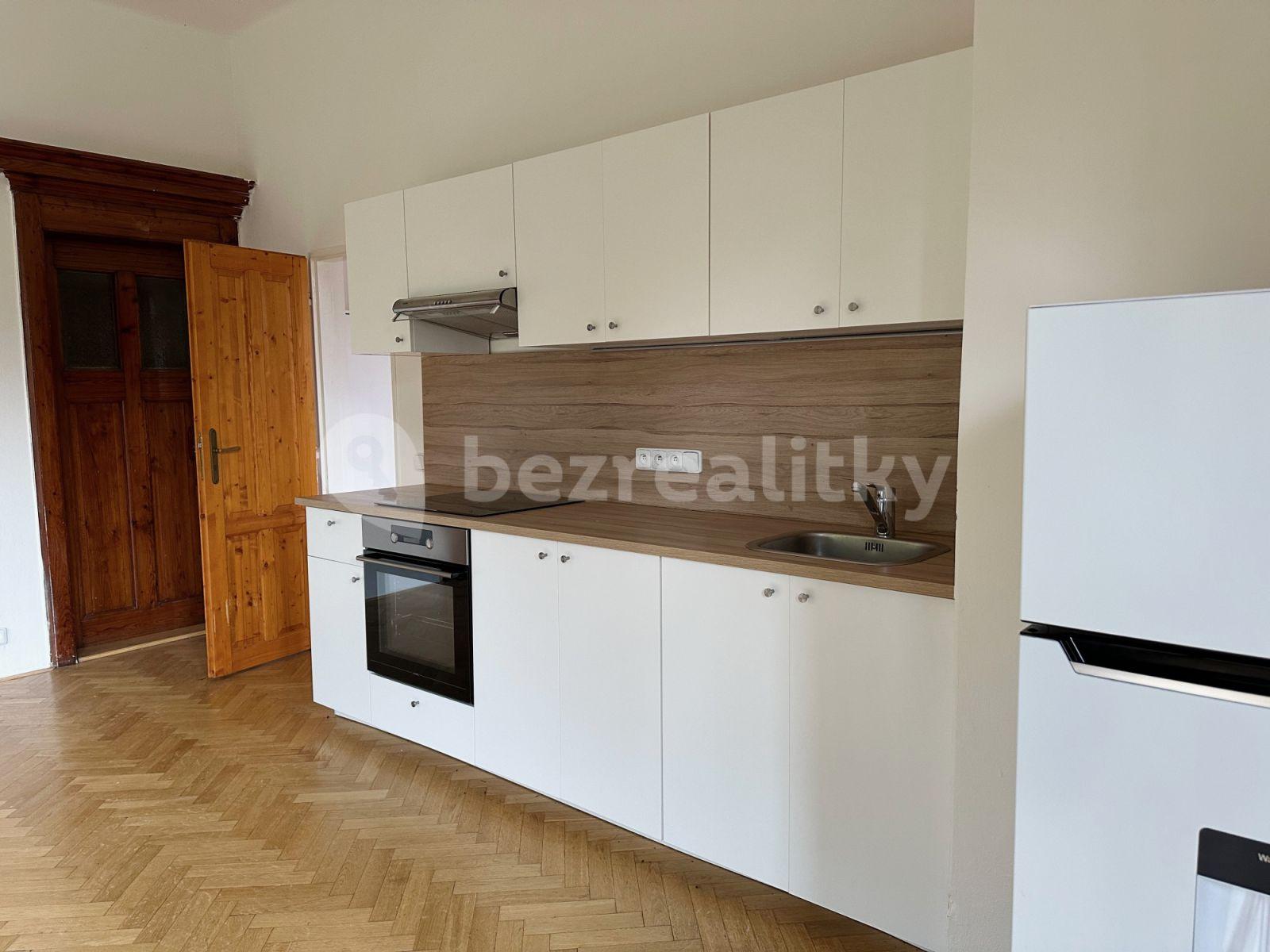 1 bedroom with open-plan kitchen flat to rent, 57 m², náměstí Tomáše Garrigue Masaryka, Poděbrady, Středočeský Region