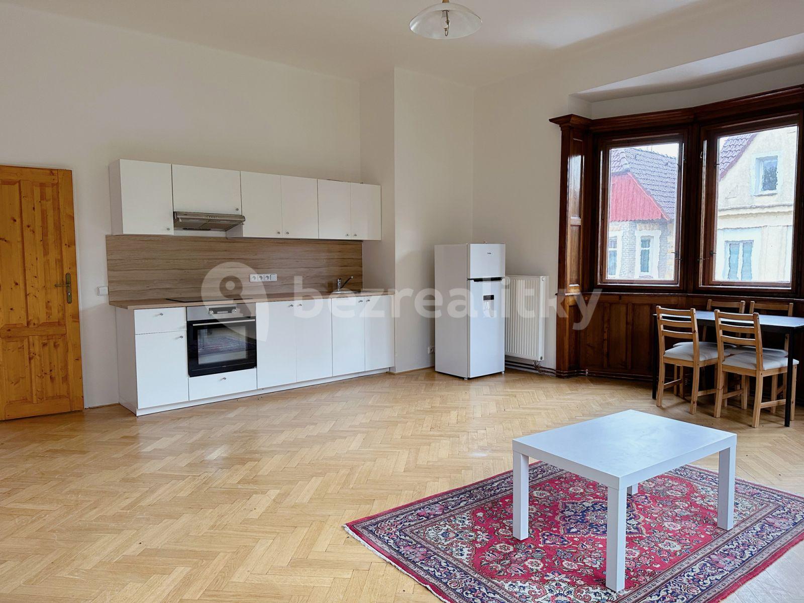 1 bedroom with open-plan kitchen flat to rent, 57 m², náměstí Tomáše Garrigue Masaryka, Poděbrady, Středočeský Region