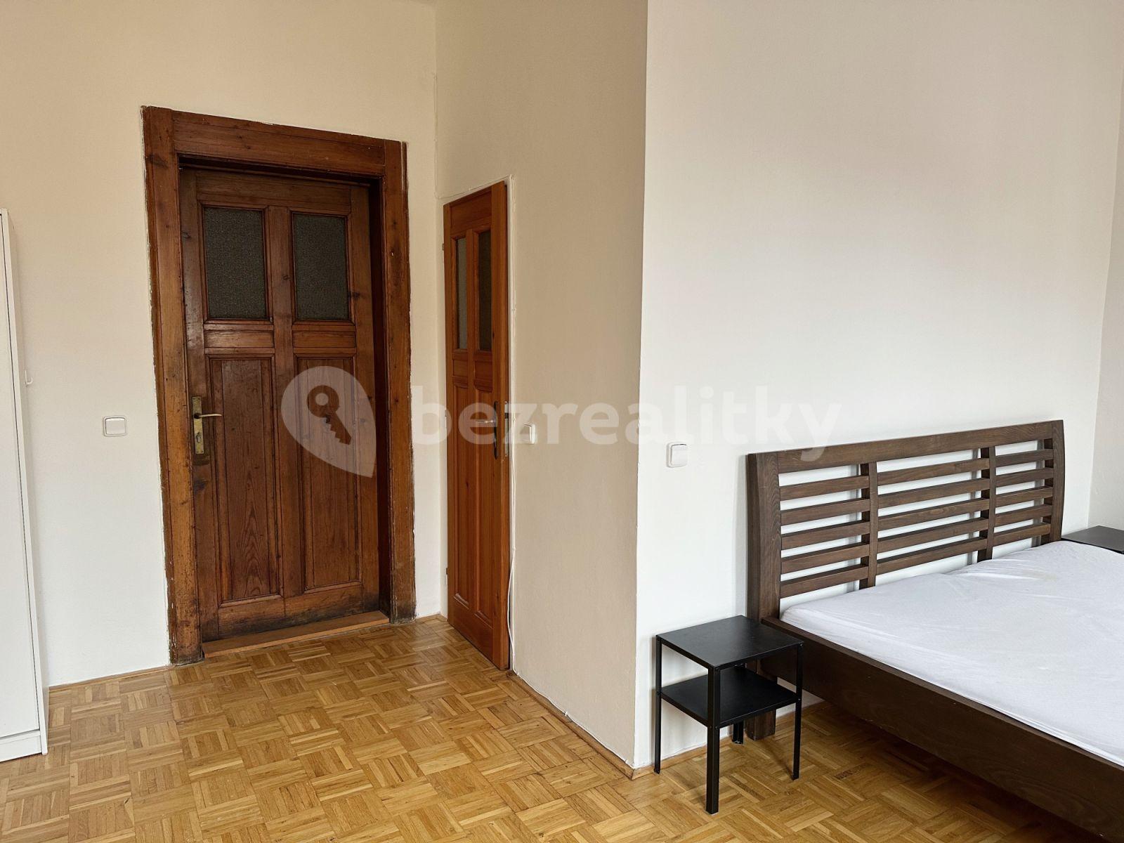 1 bedroom with open-plan kitchen flat to rent, 57 m², náměstí Tomáše Garrigue Masaryka, Poděbrady, Středočeský Region