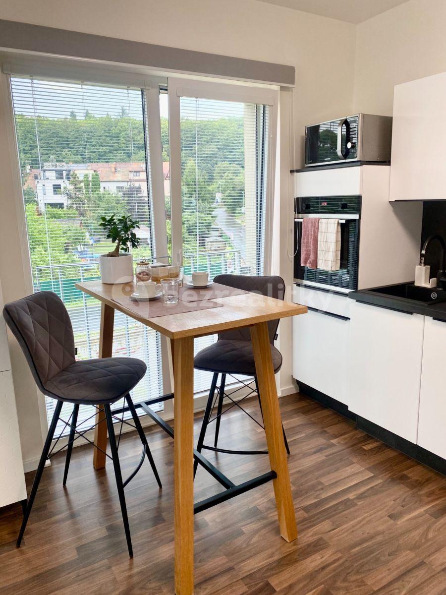 Studio flat for sale, 27 m², Novovysočanská, Prague, Prague