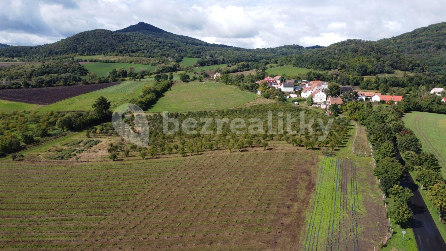 plot for sale, 40,027 m², Chotiměř, Ústecký Region