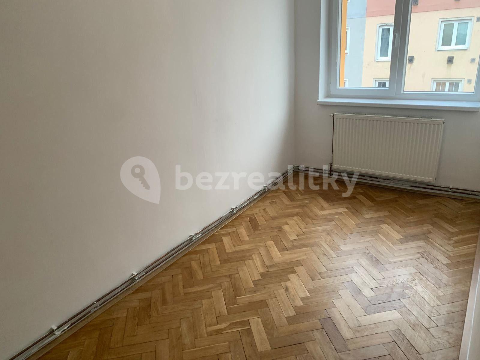 3 bedroom flat for sale, 63 m², Štefánikova, Louny, Ústecký Region