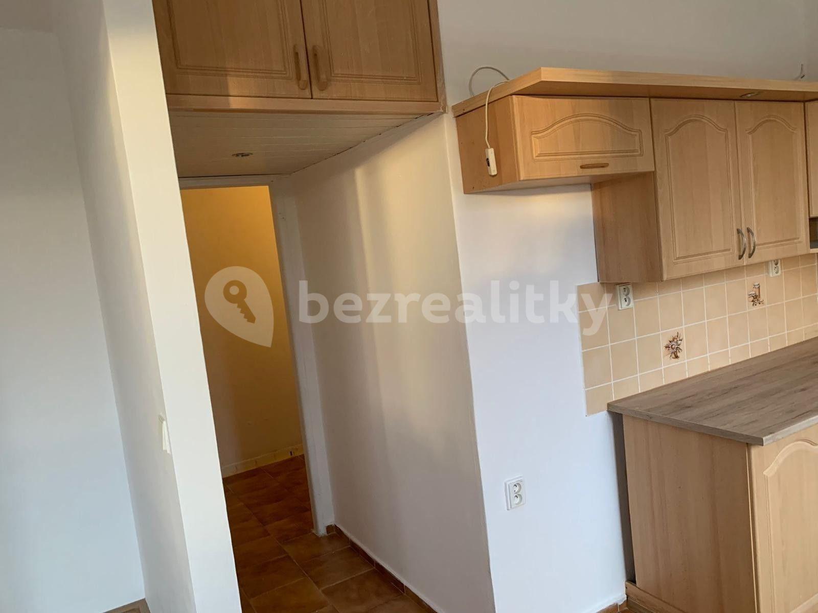 3 bedroom flat for sale, 63 m², Štefánikova, Louny, Ústecký Region