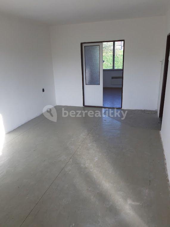 3 bedroom flat for sale, 68 m², Vlastějovice, Středočeský Region