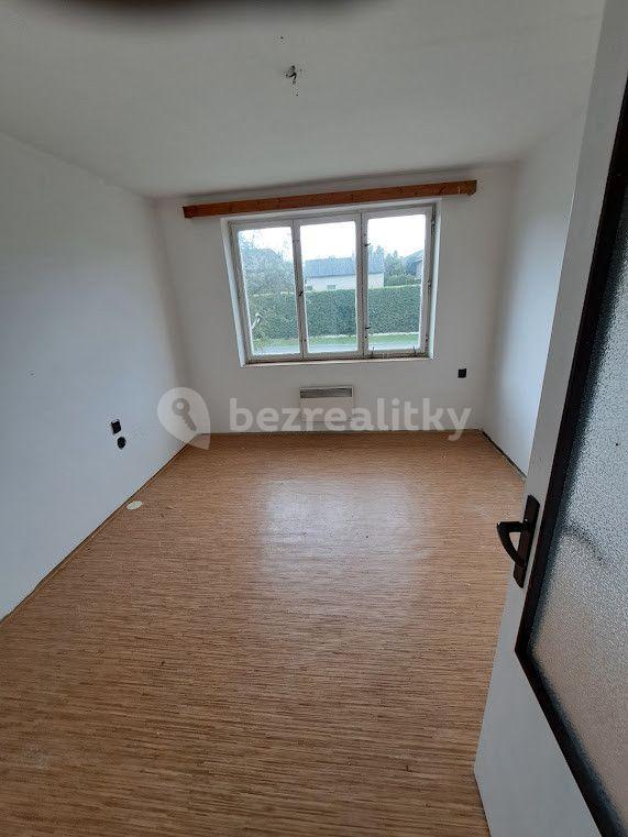 3 bedroom flat for sale, 68 m², Vlastějovice, Středočeský Region