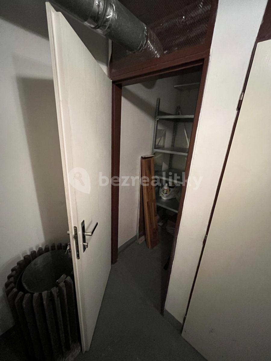 1 bedroom with open-plan kitchen flat to rent, 52 m², Vřesová, Prague, Prague