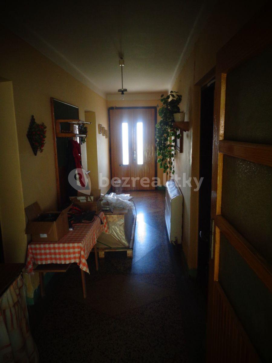 house for sale, 301 m², Roštění, Zlínský Region