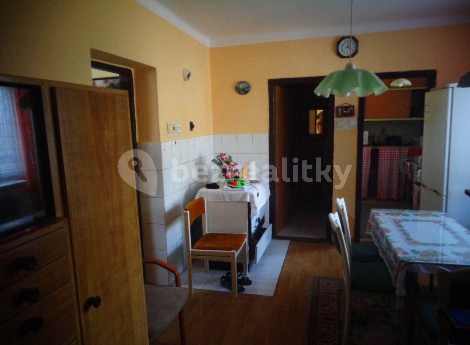 house for sale, 301 m², Roštění, Zlínský Region