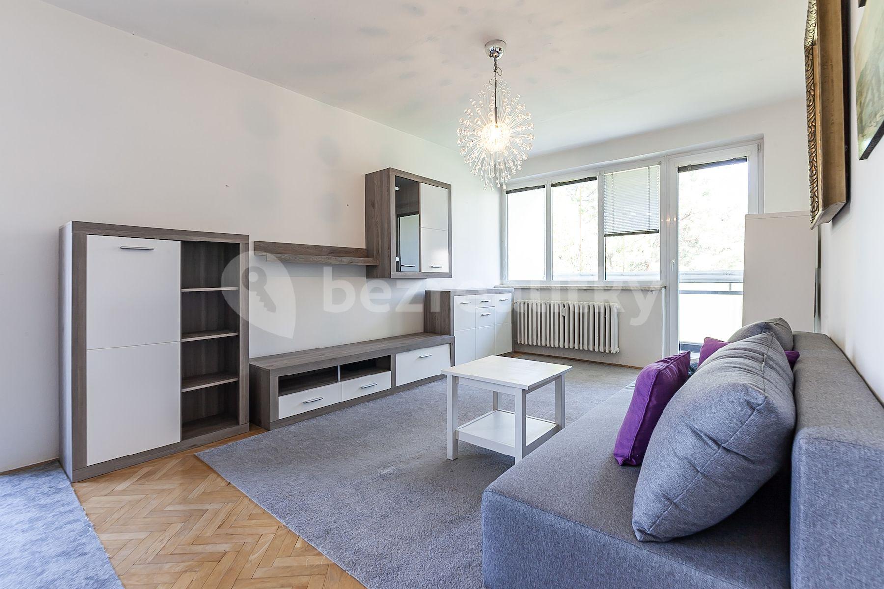 2 bedroom with open-plan kitchen flat for sale, 70 m², Hillebrantova, Prague, Prague