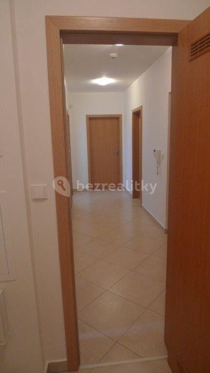 2 bedroom with open-plan kitchen flat to rent, 88 m², V Zářezu, Prague, Prague