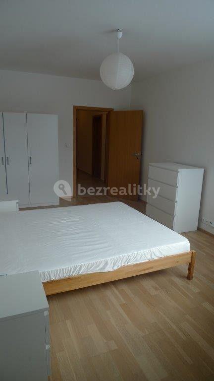 2 bedroom with open-plan kitchen flat to rent, 88 m², V Zářezu, Prague, Prague