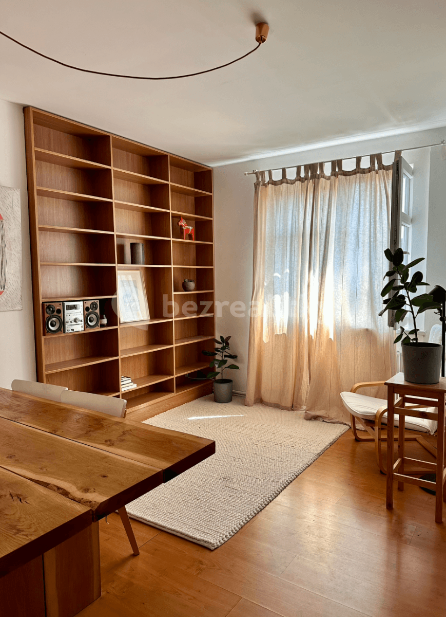 2 bedroom with open-plan kitchen flat to rent, 78 m², Aloise Jiráska, Teplice, Ústecký Region