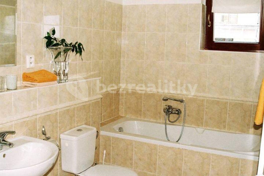 2 bedroom flat to rent, 62 m², Andersenova, Prague, Prague