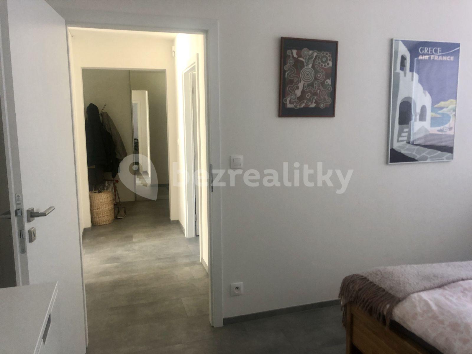 3 bedroom flat to rent, 88 m², Weberova, Prague, Prague