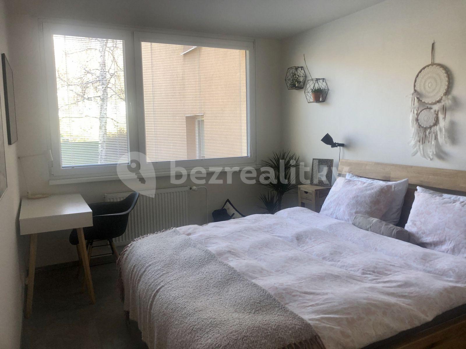 3 bedroom flat to rent, 88 m², Weberova, Prague, Prague