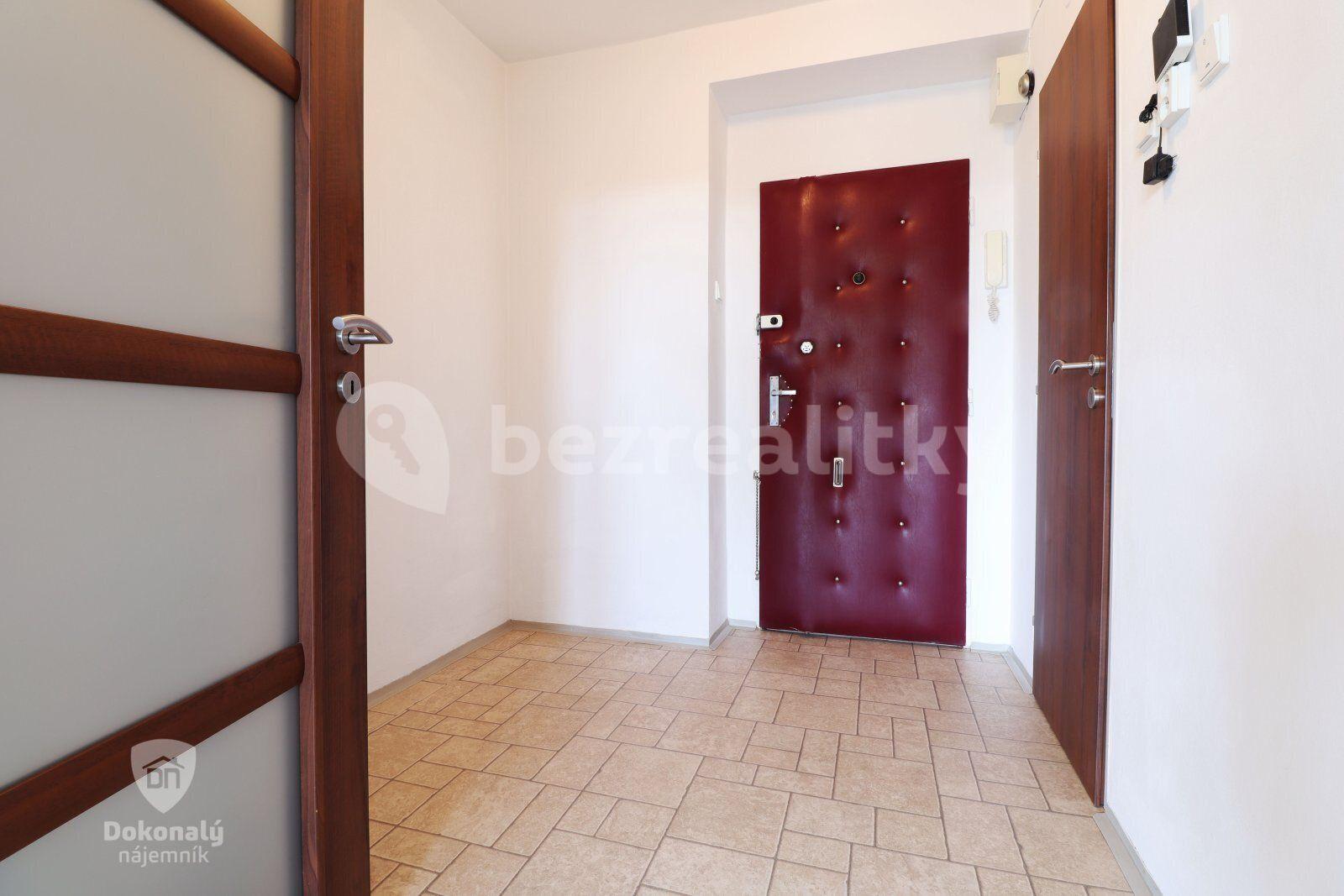 Studio flat to rent, 35 m², Bělohorská, Prague, Prague