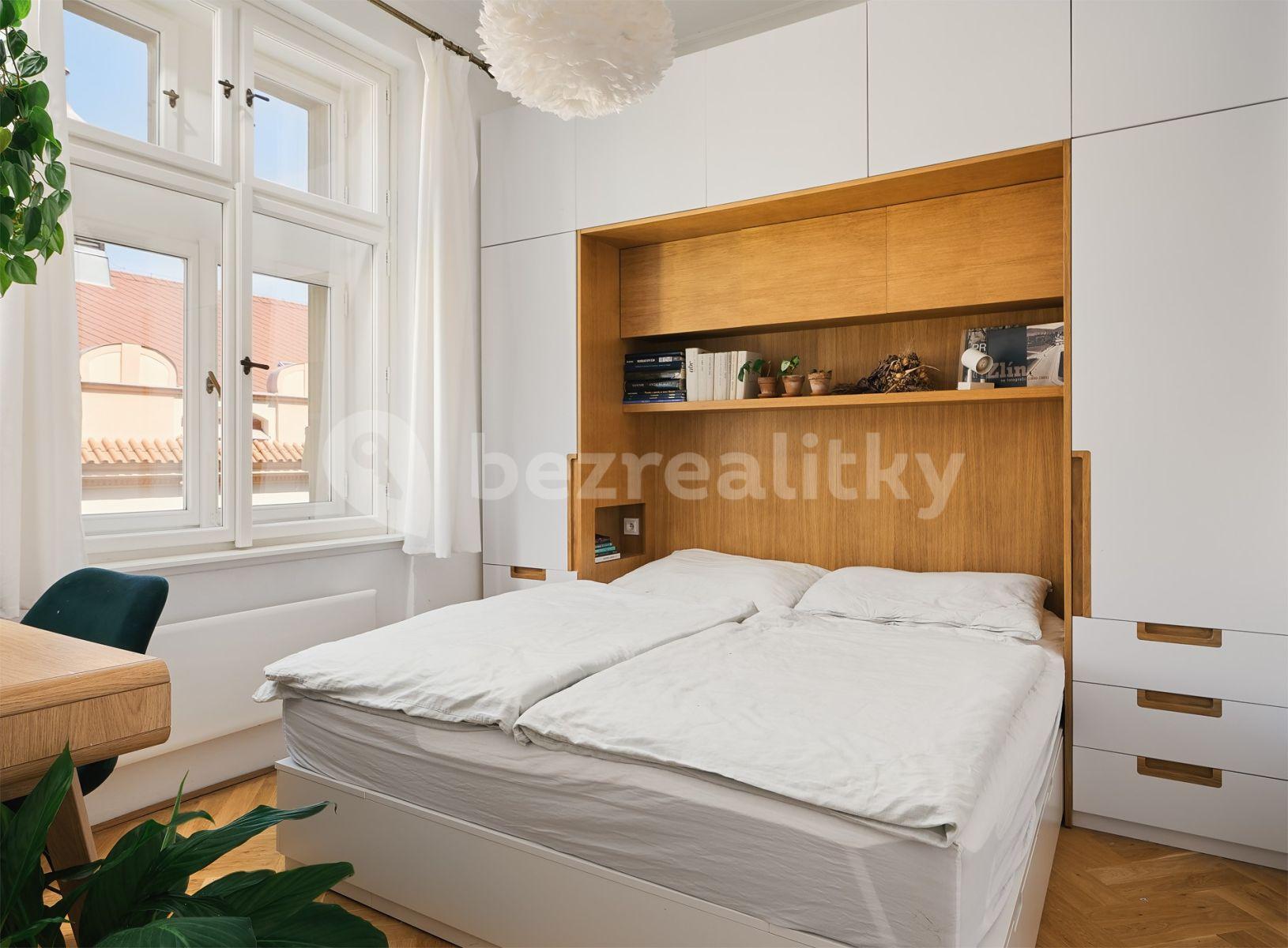 2 bedroom with open-plan kitchen flat for sale, 77 m², U Studánky, Prague, Prague