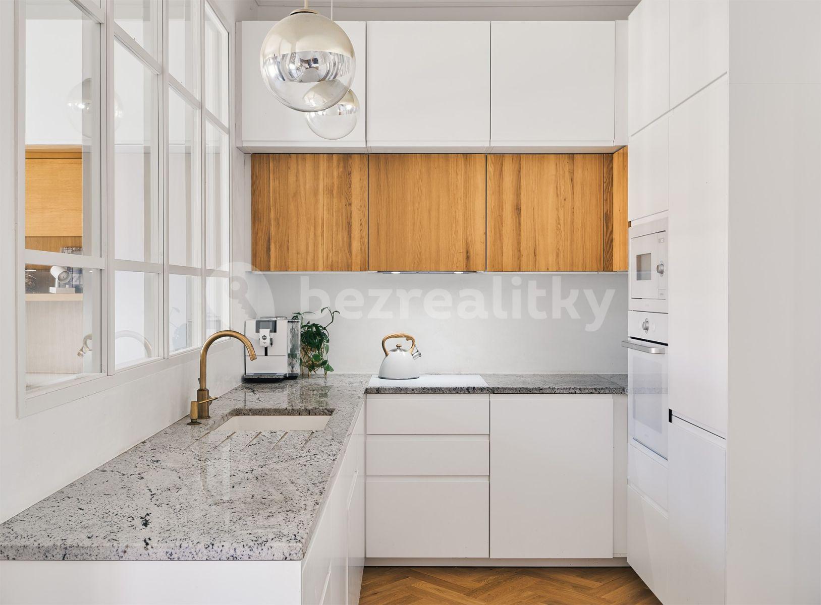 2 bedroom with open-plan kitchen flat for sale, 77 m², U Studánky, Prague, Prague