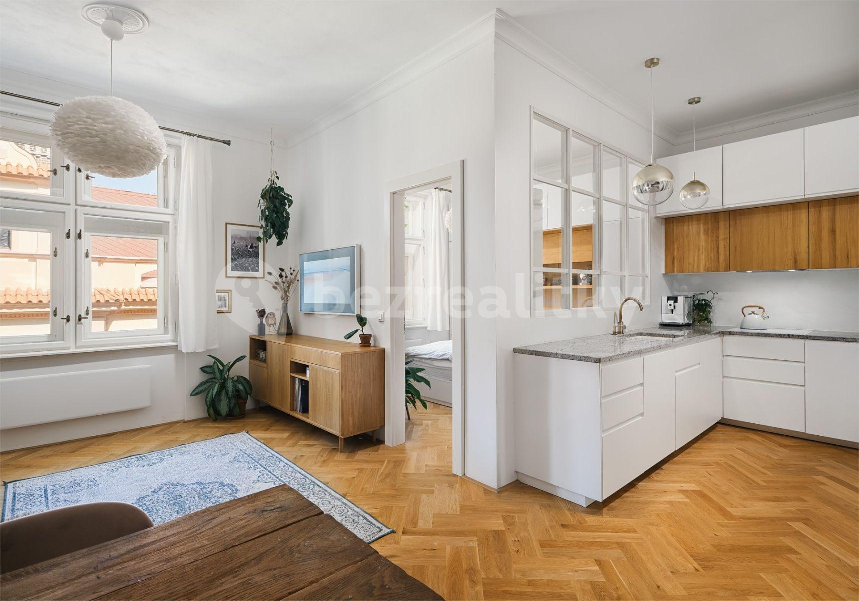 2 bedroom with open-plan kitchen flat for sale, 77 m², U Studánky, Prague, Prague