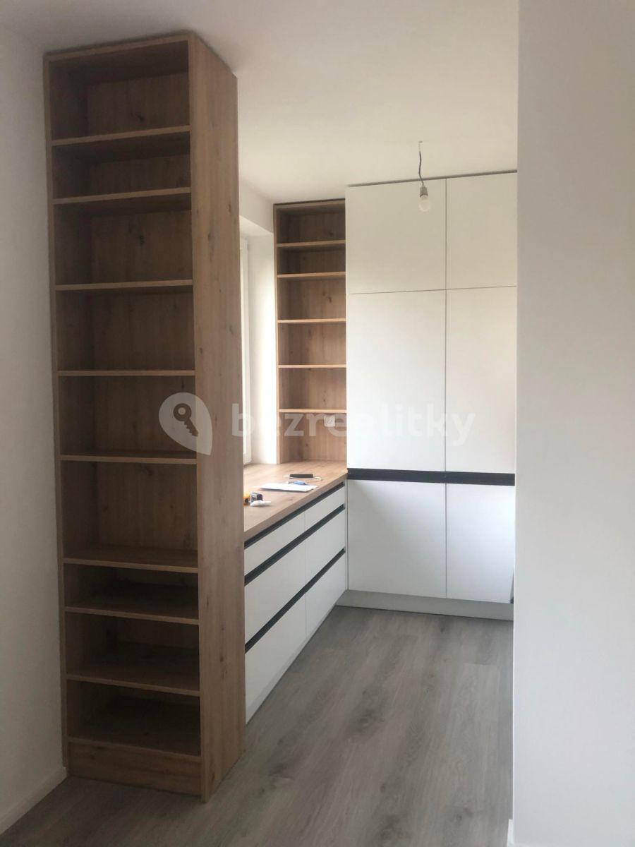 2 bedroom with open-plan kitchen flat for sale, 64 m², Ostrava, Moravskoslezský Region